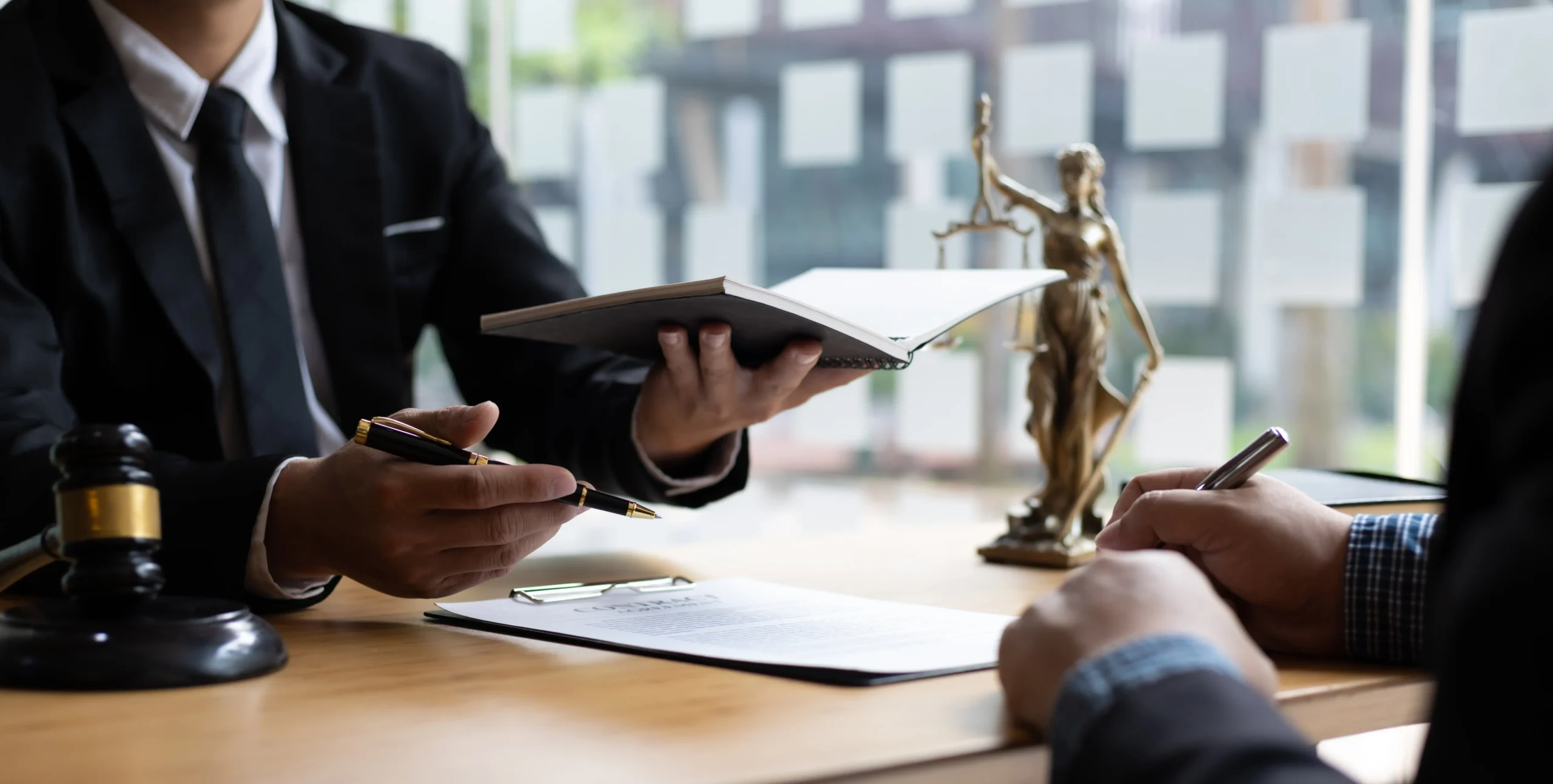 Divorce Attorney: How to Choose the Right Lawyer in 2026