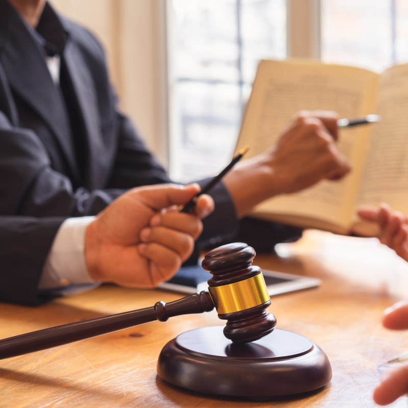 divorce lawyer